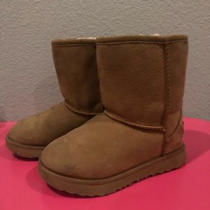 Toddler Classic Tan Short Ugg Boots